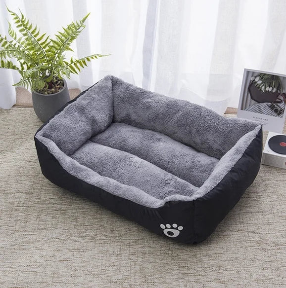 Cama Negra de Peluche para Perros, Antideslizante